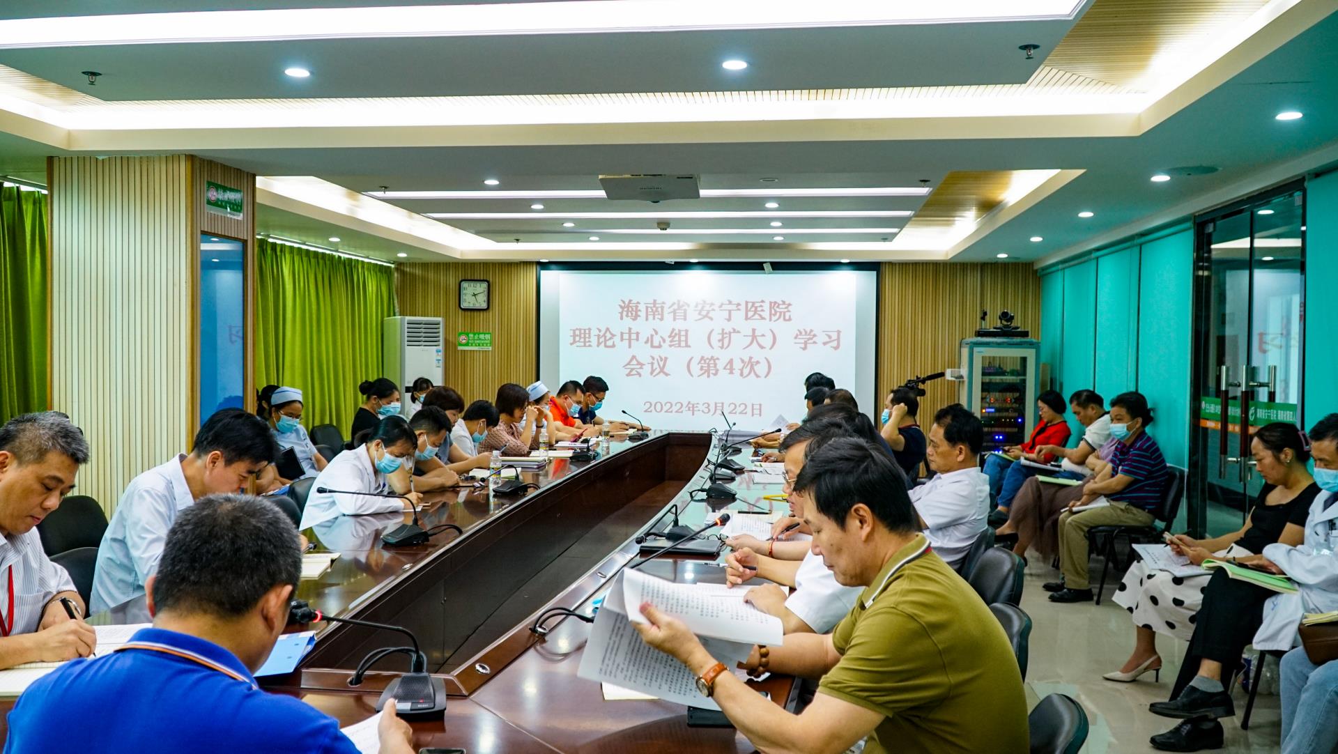 德州扑克大小
召开理论中心组（扩大）学习会